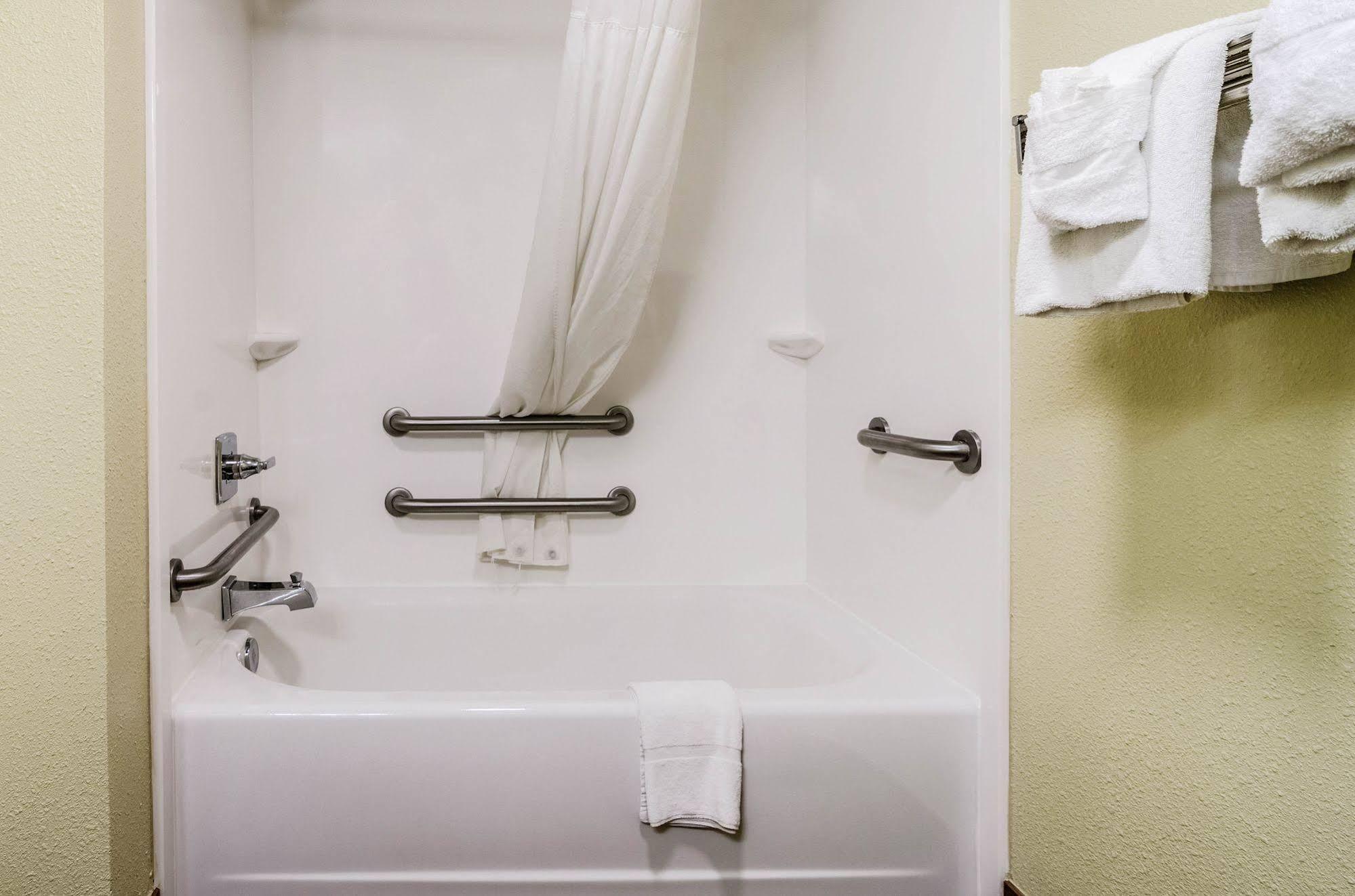 Quality Inn Whiteville North Εξωτερικό φωτογραφία