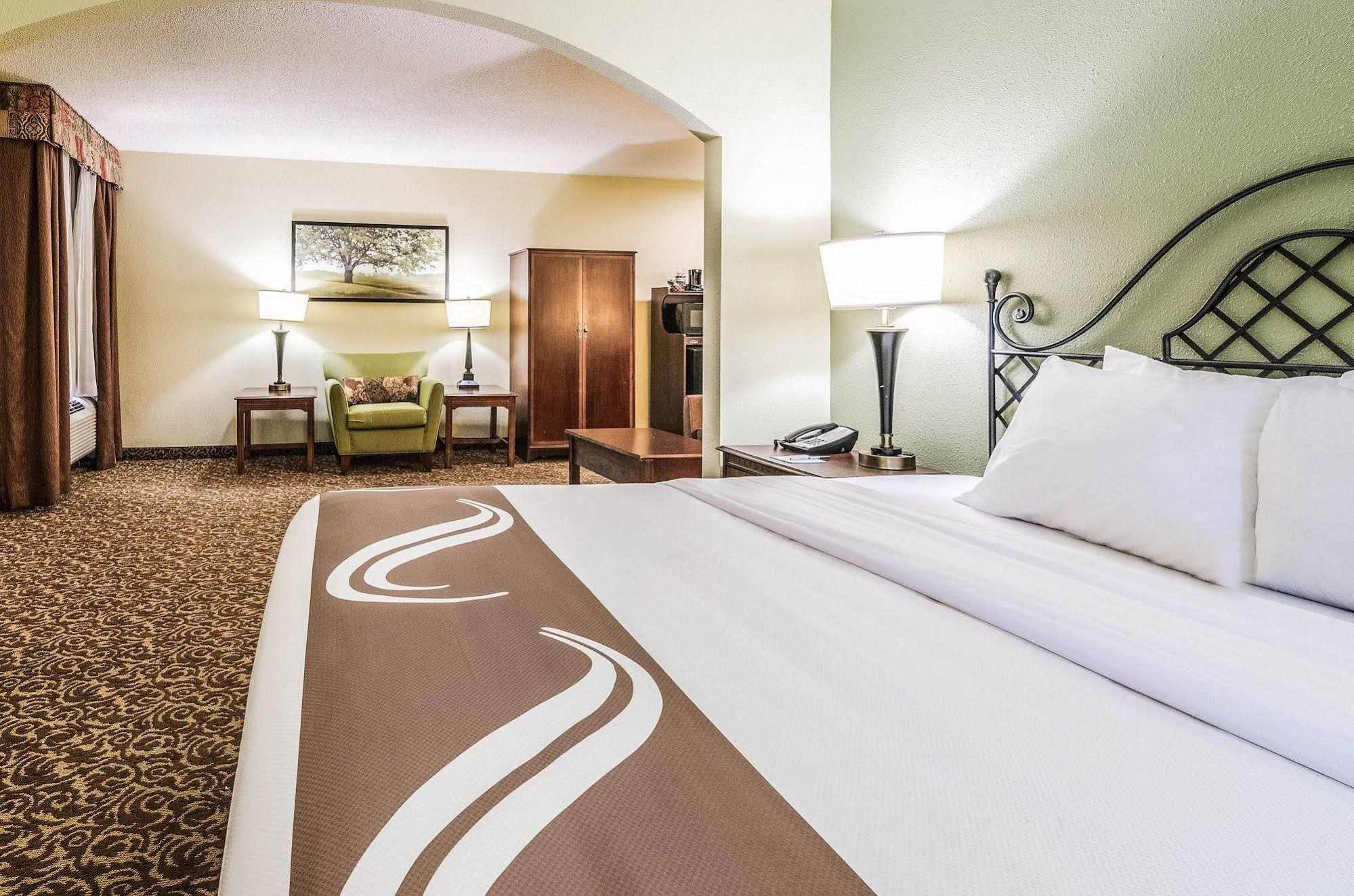 Quality Inn Whiteville North Εξωτερικό φωτογραφία