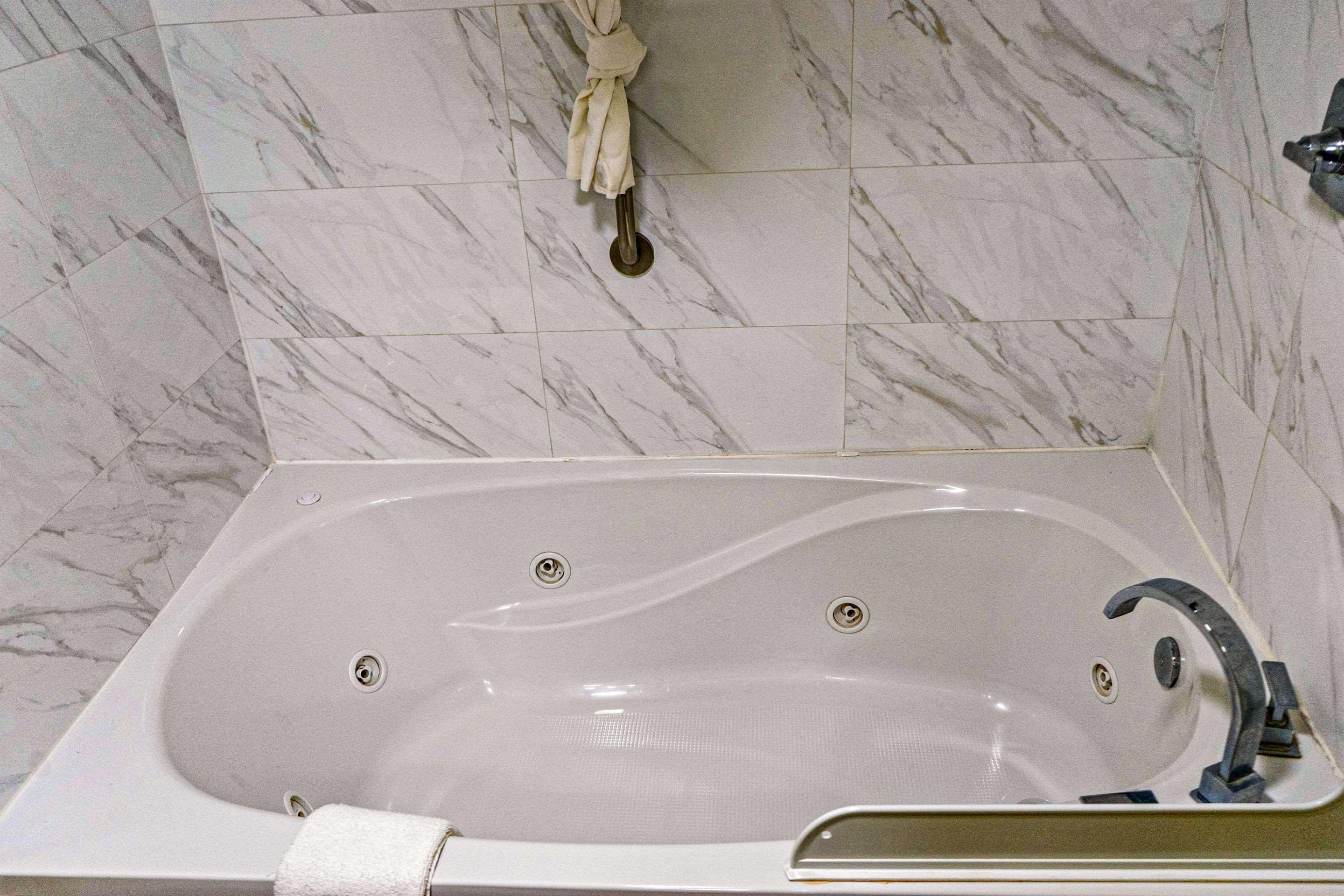 Quality Inn Whiteville North Εξωτερικό φωτογραφία